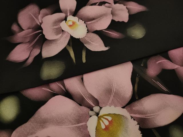平和屋着物●塩瀬　九寸名古屋帯　ろうけつ染め　草花文　黒地　正絹　逸品　AABJ6997pf