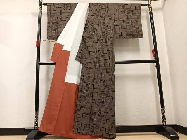 平和屋着物●本場大島紬　一元7マルキ　幾何学文様　正絹　逸品　AABJ7172ph