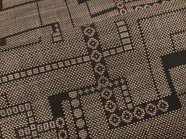 平和屋着物●本場大島紬　一元7マルキ　幾何学文様　正絹　逸品　AABJ7172ph