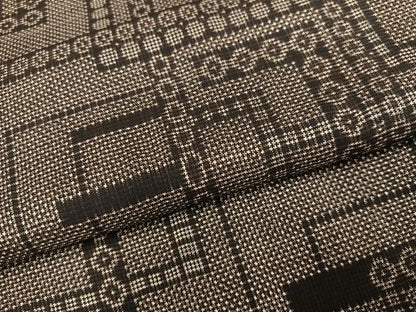 平和屋着物●本場大島紬　一元7マルキ　幾何学文様　正絹　逸品　AABJ7172ph