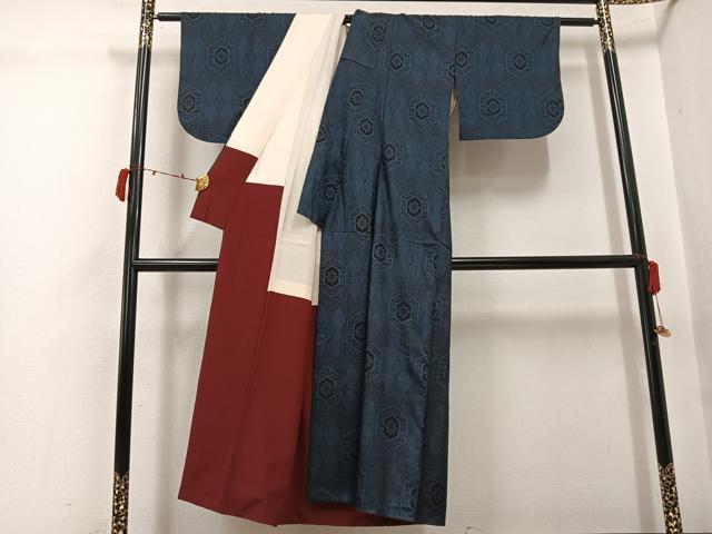 平和屋着物▼本場大島紬　割込み絣　亀甲花文　正絹　逸品　AABJ7185ph