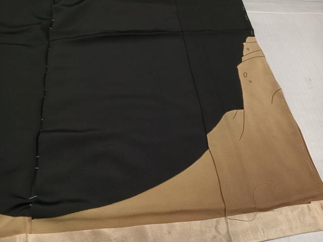 平和屋着物●金彩友禅作家 金彩の魔術師 堀省平 金煌織 黒留袖 手描き 孔雀文 黄金伝説 金彩 丹後ちりめん 仮絵羽 逸品 未使用 AABJ7190ph