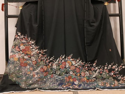 平和屋着物●豪華黒留袖　友禅　作家物　飛鶴草花文　仮絵羽　正絹　逸品　未使用　AABJ7191ph