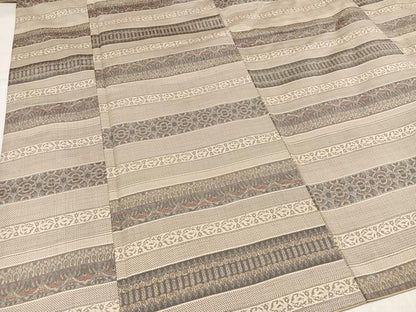 平和屋着物●本場大島紬　白大島　150亀甲　総絣　横段文　正絹　逸品　AABJ7193ph