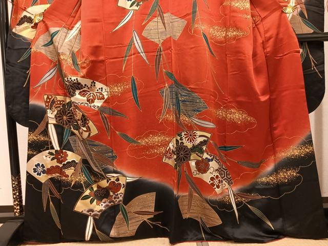 平和屋着物●豪華振袖　地紙花蝶文　暈し染め　金彩　正絹　逸品　AABJ7246ph