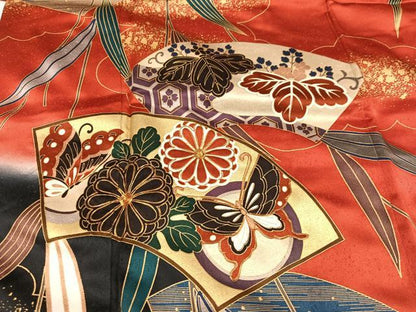 平和屋着物●豪華振袖　地紙花蝶文　暈し染め　金彩　正絹　逸品　AABJ7246ph