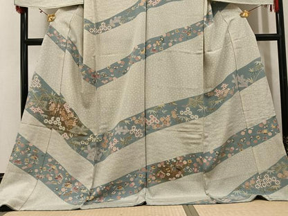 平和屋着物●訪問着　駒刺繍　松竹梅吉祥宝尽くし　金彩　丹後ちりめん　仮絵羽　正絹　逸品　未使用　AABJ7255ph