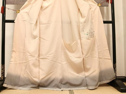 平和屋着物●訪問着　草花舞蝶文　金銀彩　浜ちりめん　仮絵羽　正絹　逸品　未使用　AABJ7256ph