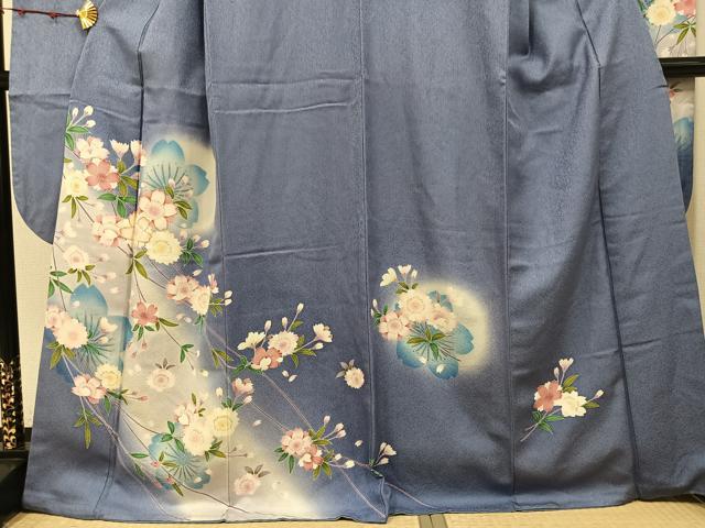 平和屋着物●豪華振袖　駒刺繍　枝垂れ桜　暈し染め　金彩　正絹　逸品　AABJ7302ph