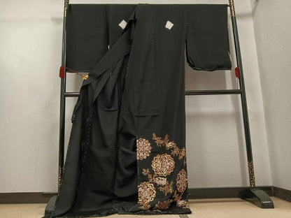 平和屋着物●豪華黒留袖　駒刺繍　花鳥文　金糸　松寿ちりめん　仮絵羽　正絹　逸品　未使用　AABJ7308ph
