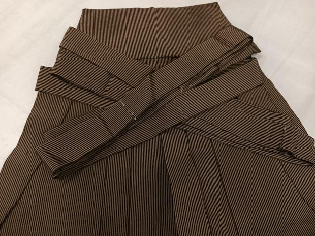 平和屋着物●男性　馬乗り袴　縞　正絹　逸品　AABJ7315ph