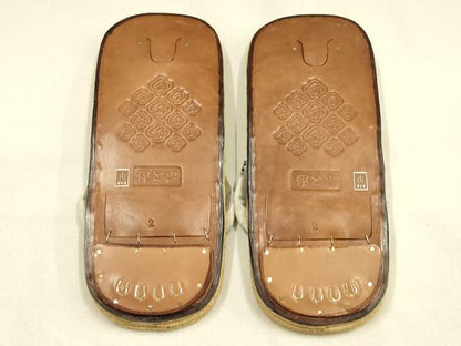 平和屋着物●男性　和装小物　伊と忠　雪駄　畳表　花緒:白　刺繍　花柄　本革底　逸品　AABJ7361ay