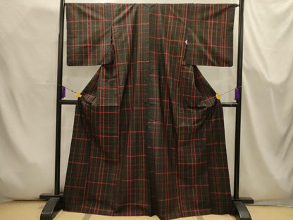 平和屋着物■本場縞大島紬　格子　黒地　正絹　逸品　AABJ7992sx