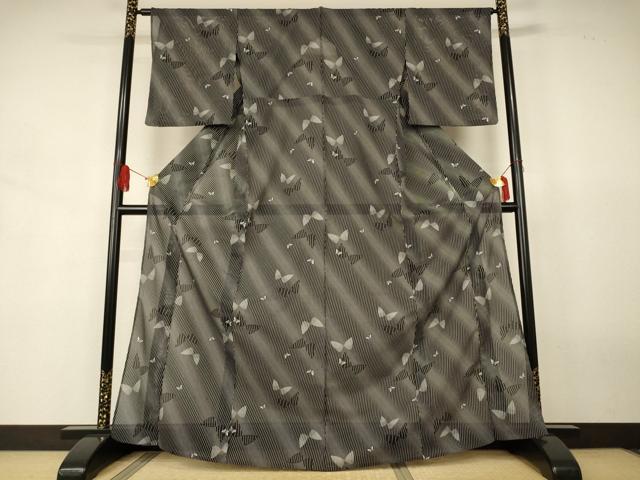 平和屋着物＊夏物　小紋　絽　舞蝶文　黒地　洗える着物　AABJ8086jd