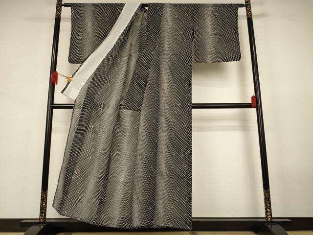 平和屋着物＊夏物　小紋　絽　よろけ縞　黒地　洗える着物　AABJ8125jd