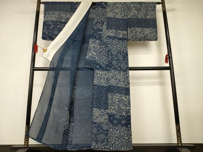 平和屋着物＊夏物　小千谷ちぢみ　藍　型染め　横段草花文　麻　逸品　AABJ8148jd