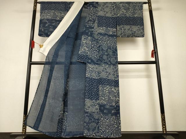 平和屋着物＊夏物　小千谷ちぢみ　藍　型染め　横段草花文　麻　逸品　AABJ8148jd