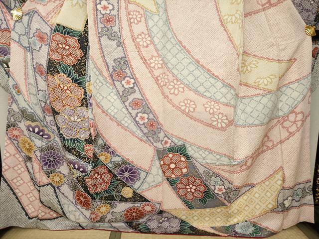平和屋着物●豪華振袖　駒刺繍　蔓帯花文　金彩　正絹　逸品　AABJ8192ck