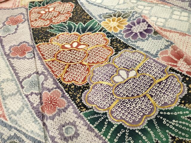 平和屋着物●豪華振袖　駒刺繍　蔓帯花文　金彩　正絹　逸品　AABJ8192ck