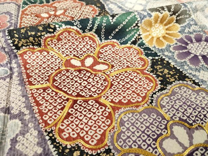 平和屋着物●豪華振袖　駒刺繍　蔓帯花文　金彩　正絹　逸品　AABJ8192ck