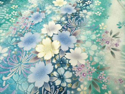 平和屋着物●豪華振袖　駒刺繍　舞花文　暈し染め　銀通し地　正絹　逸品　AABJ8195ck
