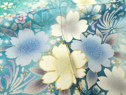 平和屋着物●豪華振袖　駒刺繍　舞花文　暈し染め　銀通し地　正絹　逸品　AABJ8195ck