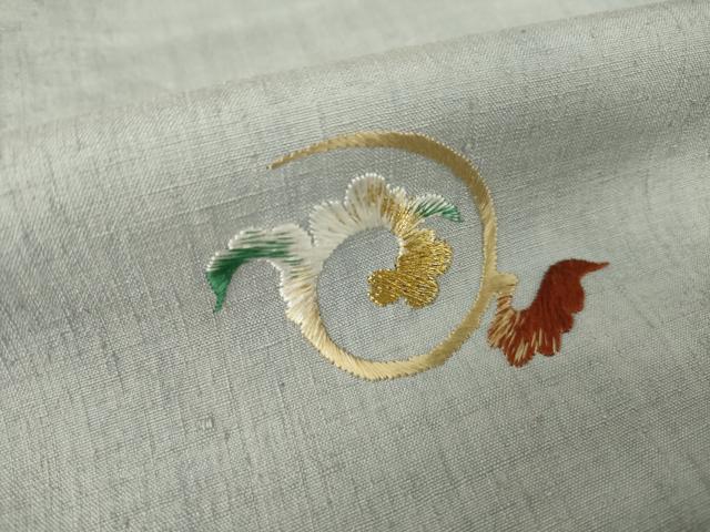 平和屋着物●訪問着　結城紬地　総刺繍　唐草文　金糸　正絹　逸品　AABJ8201ck