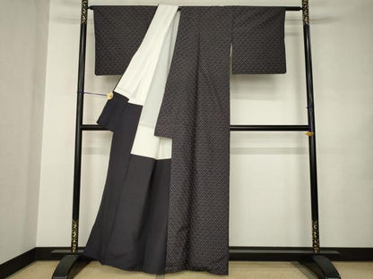 平和屋着物●本場琉球絣　紬　草木染　大城カメ作　証紙付き　正絹　逸品　AABJ8221ck
