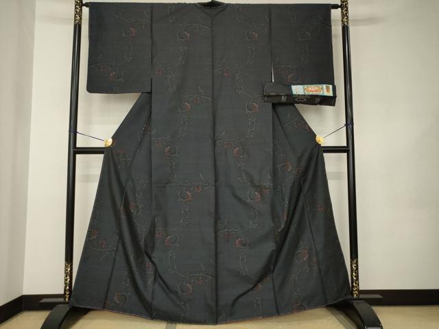 平和屋着物●本場大島紬　花唐草文　くぼた織物謹製　証紙付き　正絹　逸品　未使用　AABJ8233ck