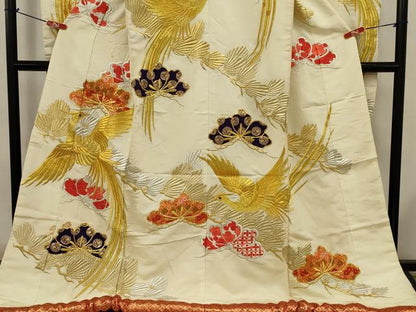 平和屋本店●色打掛　和装　婚礼　結婚式　花嫁　神社挙式　総刺繍　駒刺繍　鳳凰松文　金銀糸　逸品　AABJ8244ou