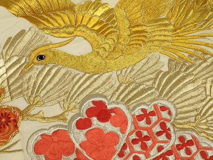 平和屋本店●色打掛　和装　婚礼　結婚式　花嫁　神社挙式　総刺繍　駒刺繍　鳳凰松文　金銀糸　逸品　AABJ8244ou