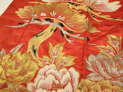 平和屋本店●色打掛　和装　婚礼　結婚式　花嫁　神社挙式　総刺繍　駒刺繍　飾花文　松　金銀糸　逸品　AABJ8248ou