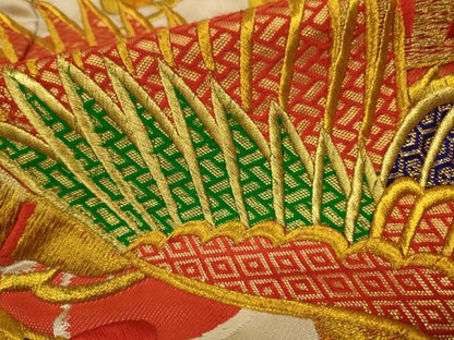平和屋本店●色打掛　和装　婚礼　結婚式　花嫁　神社挙式　総刺繍　飛鶴梅松文　金糸　逸品　AABJ8254ou