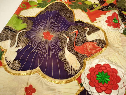 平和屋本店●色打掛　和装　婚礼　結婚式　花嫁　神社挙式　駒刺繍　鶴に花唐草　金彩　逸品　AABJ8260ou