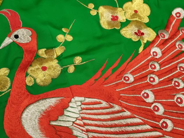 平和屋本店●色打掛　和装　婚礼　結婚式　花嫁　神社挙式　刺繍　孔雀梅文　金銀糸　逸品　AABJ8261ou