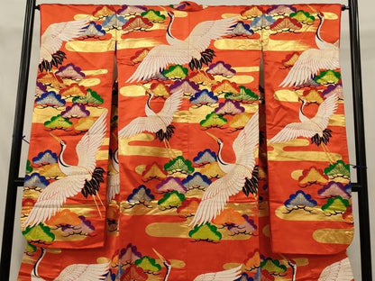 平和屋本店●色打掛　和装　婚礼　結婚式　花嫁　神社挙式　唐織　総刺繍　飛鶴松文　金彩　逸品　AABJ8271ou