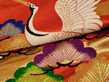 平和屋本店●色打掛　和装　婚礼　結婚式　花嫁　神社挙式　唐織　総刺繍　飛鶴松文　金彩　逸品　AABJ8271ou
