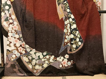 平和屋着物●豪華振袖　絞り　草花文　暈し染め　金彩　金通し地　正絹　逸品　AABJ8426ph
