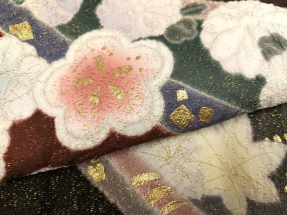 平和屋着物●豪華振袖　絞り　草花文　暈し染め　金彩　金通し地　正絹　逸品　AABJ8426ph