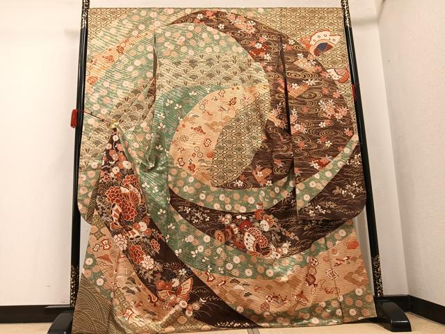 平和屋着物●英王室献上友禅作家　木下勝功　振袖　駒刺繍　花鼓舞蝶宝づくし　金彩　正絹　逸品　AABJ8431ph
