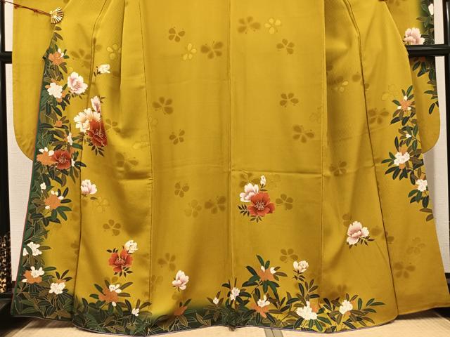 平和屋着物●豪華振袖　駒刺繍　花蝶文　暈し染め　金彩　正絹　逸品　AABJ8437ph