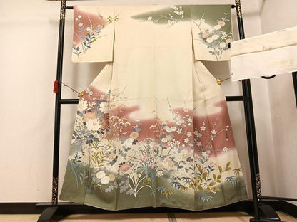 平和屋着物●京友禅作家　山科春宣　訪問着　草花文　暈し染め　丹後ちりめん　反端付き　正絹　逸品　未使用　AABJ8450ph
