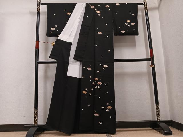 平和屋着物●訪問着　地紙草花文　黒地　金彩　正絹　逸品　AABJ8460ph
