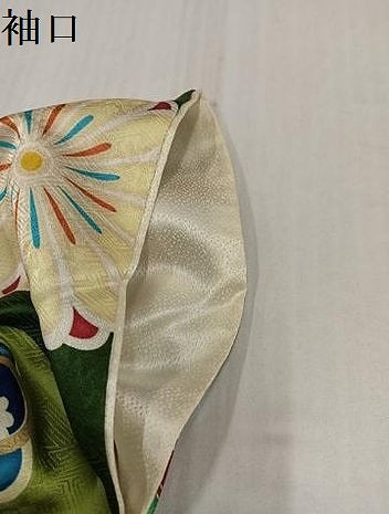 平和屋着物●白石麻衣　振袖　駒刺繍　扇面花文　金彩　正絹　逸品　AABJ8463ph