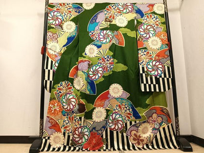 平和屋着物●白石麻衣　振袖　駒刺繍　扇面花文　金彩　正絹　逸品　AABJ8463ph