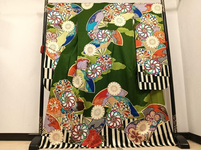 平和屋着物●白石麻衣　振袖　駒刺繍　扇面花文　金彩　正絹　逸品　AABJ8463ph