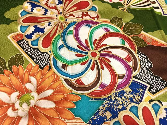 平和屋着物●白石麻衣　振袖　駒刺繍　扇面花文　金彩　正絹　逸品　AABJ8463ph