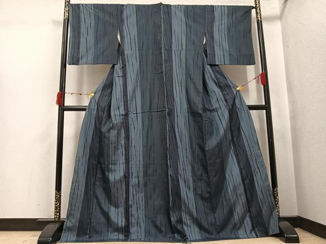 平和屋着物●本場大島紬　竜巻絞り　間道　正絹　逸品　AABJ8471ph