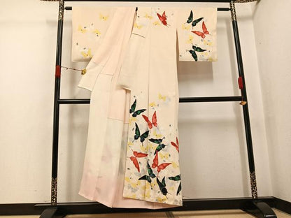平和屋着物●訪問着　舞蝶文　銀彩　正絹　逸品　AABJ8482ph