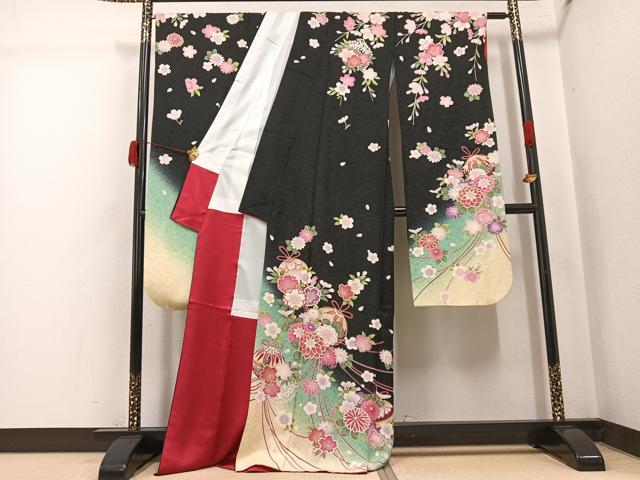 平和屋着物●豪華振袖　花毬文　暈し染め　黒地　金彩　金通し地　正絹　逸品　AABJ8513ph